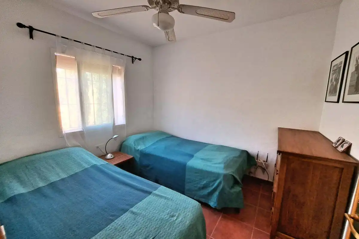 Dormitori de Finca rústica en venda en Tolox amb Jardí privat, Terrassa i Piscina
