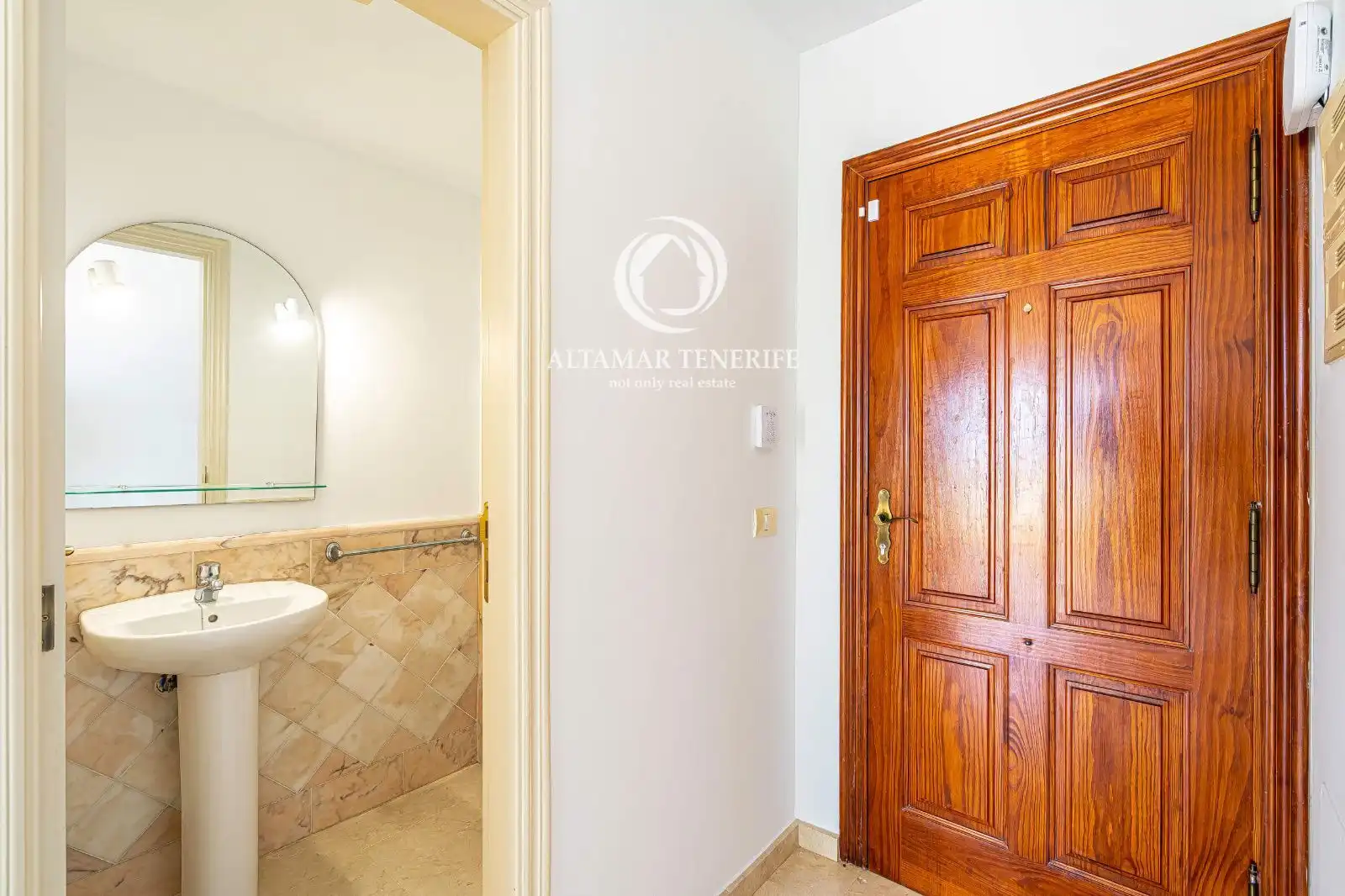 Apartamento en venta en Arona con Jardín privado, Terraza y Piscina
