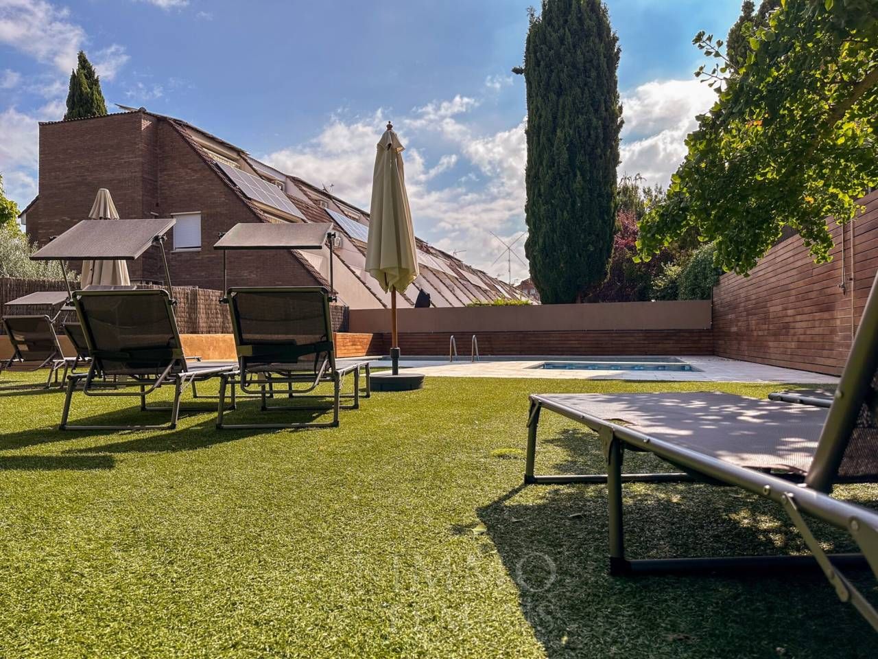 Terrassa de Casa o xalet en venda en Sant Cugat del Vallès amb Aire condicionat, Terrassa i Piscina comunitària