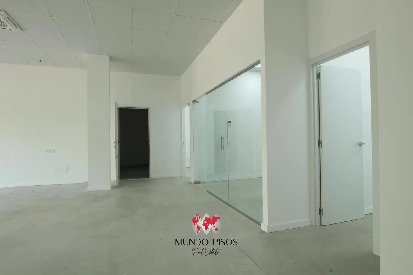 Local comercial en venda a Llevant, imagen 14