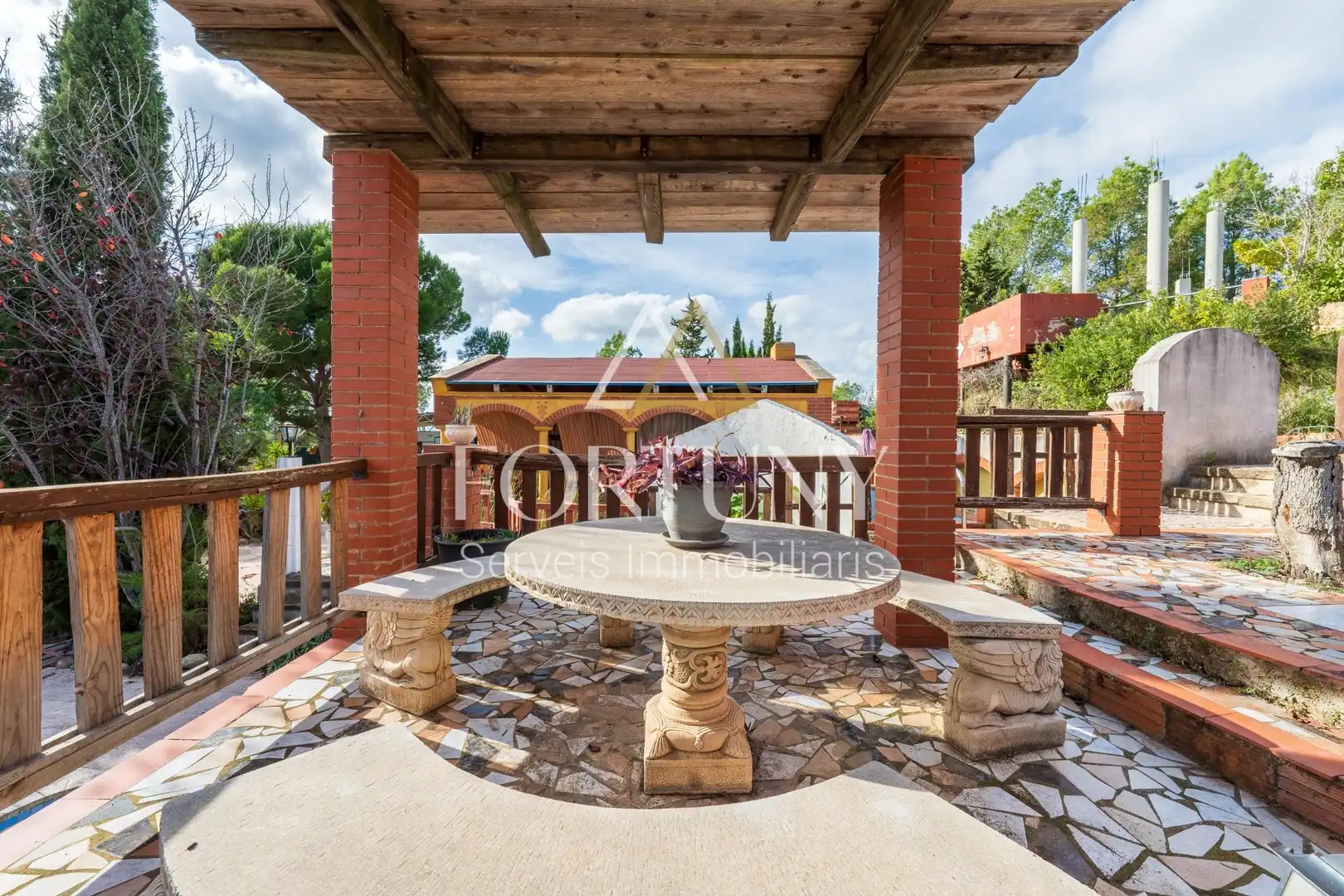 Garten von Residential zum Verkauf in Vallmoll