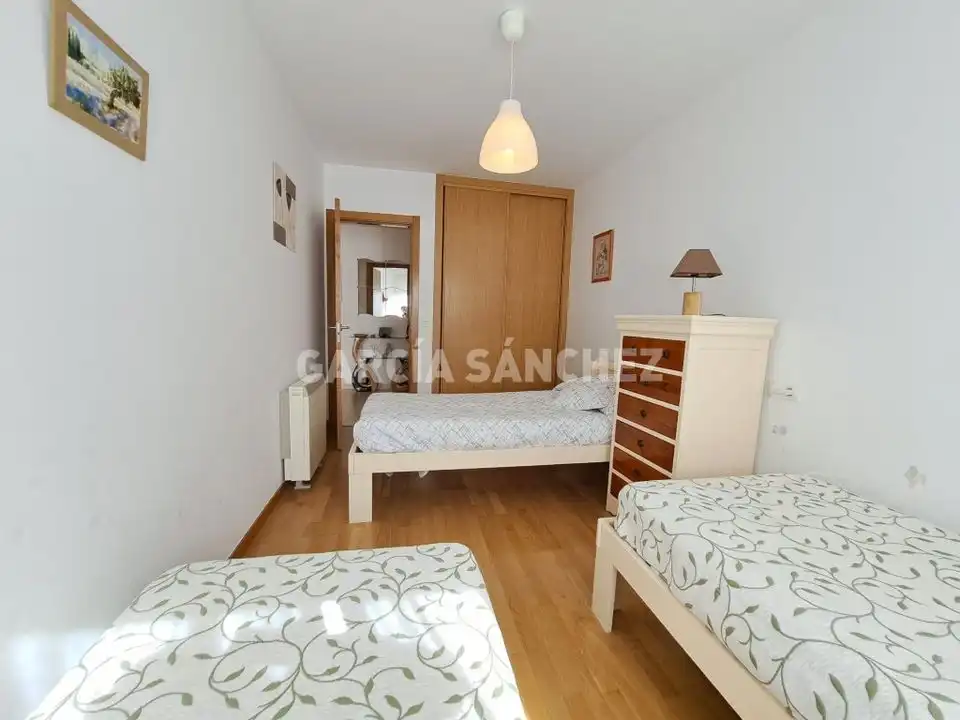 Schlafzimmer von Wohnungen zum Verkauf in Boiro mit Terrasse, Möbliert und Balkon