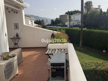 Piso con jardín en venta en Marbella,Nueva Andalucia,Avenida del Prado