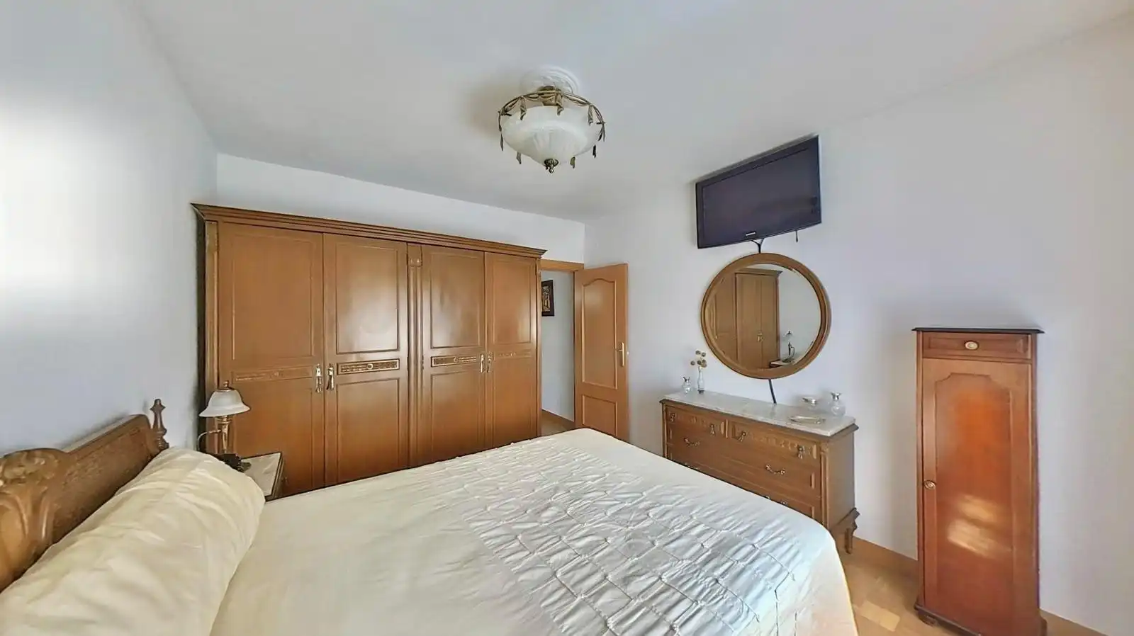 Habitación de Apartamento en venta en Madrid con Calefacción y Trastero