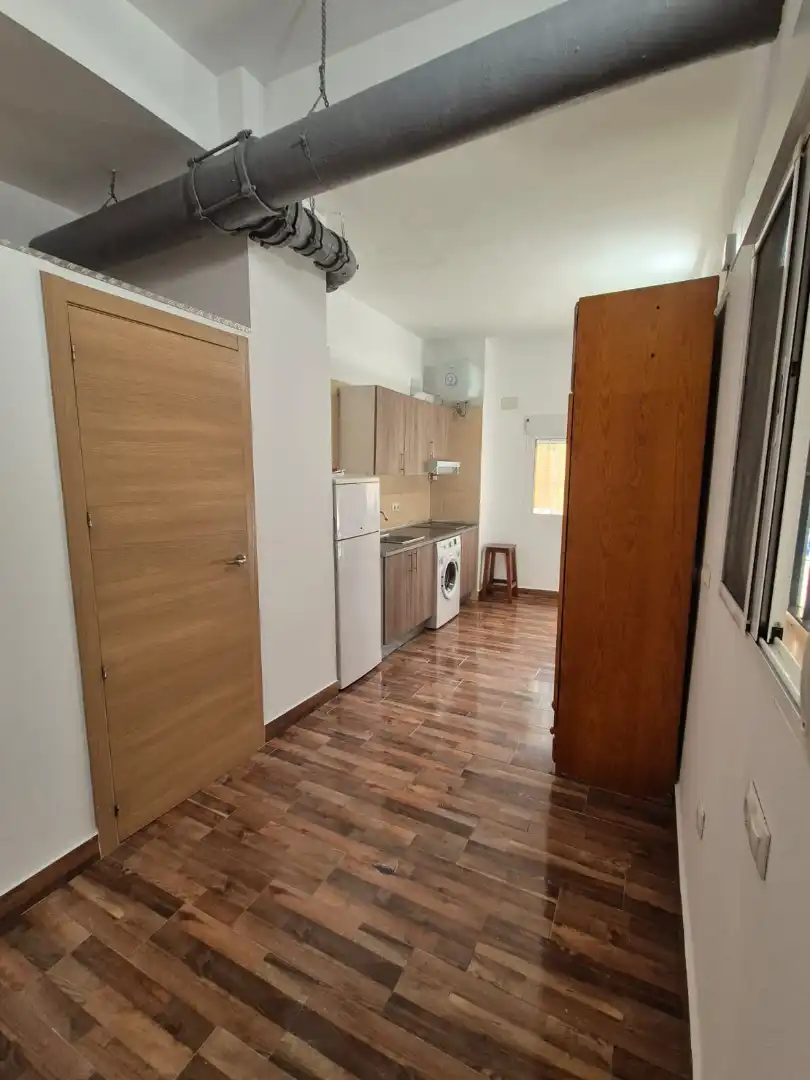 Study for rent in Carranque - Haza Cuevas