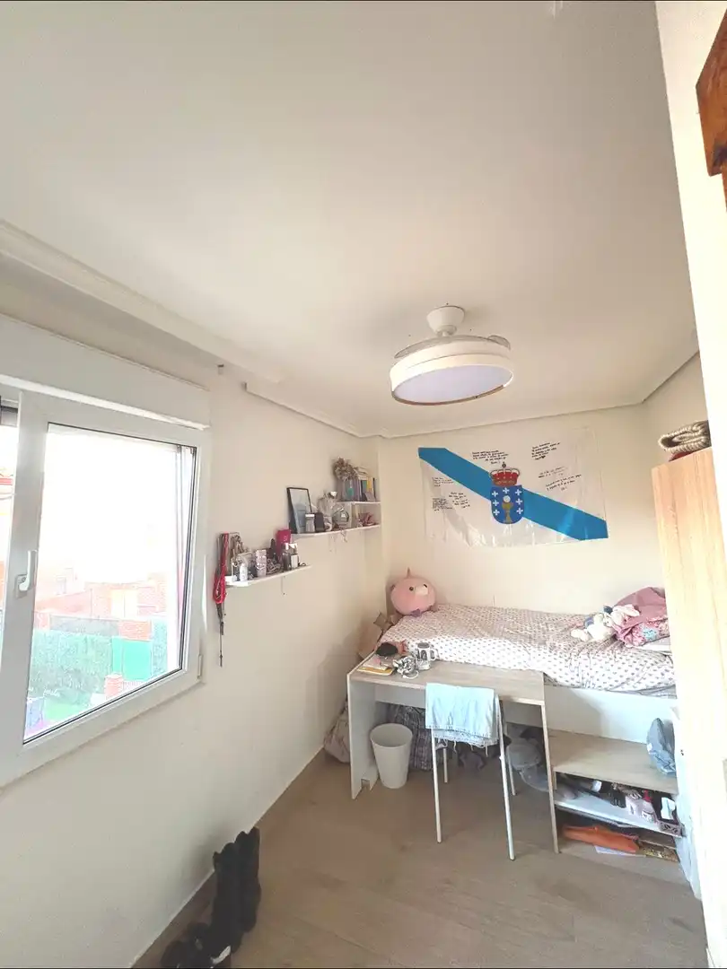 Habitación de Casa adosada en venta en Villaescusa (Cantabria) con Calefacción, Jardín privado y Terraza