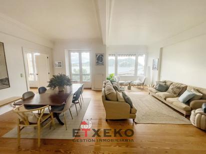 Living room of Flat for sale in Donostia - San Sebastián   with Air Conditioner and Terrace