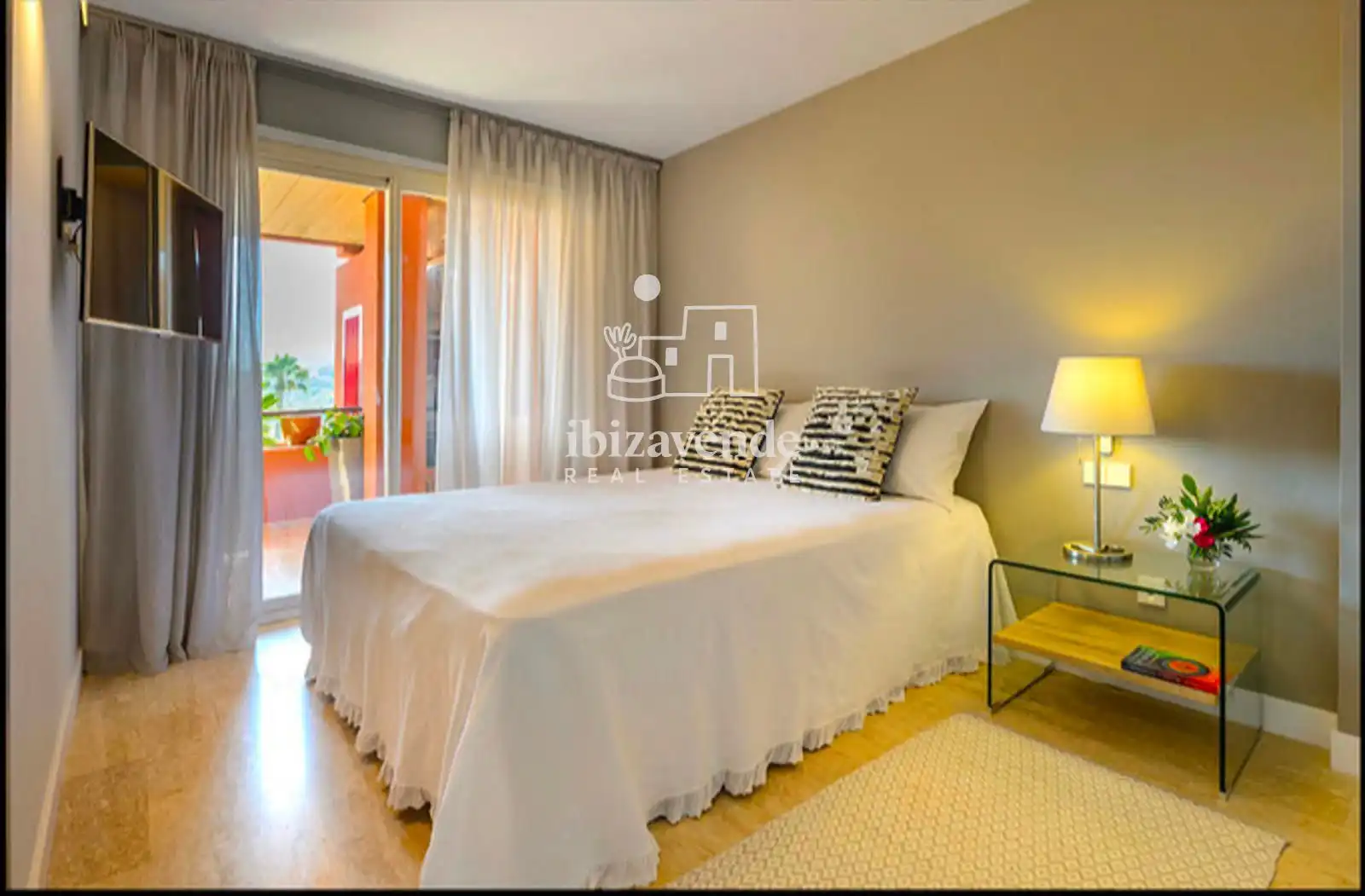 Schlafzimmer von Wohnung zur Miete in Santa Eulària des Riu mit Klimaanlage, Terrasse und Schwimmbad