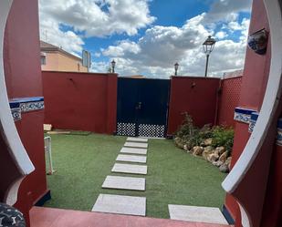 Garden of Single-family semi-detached for sale in Umbrete  with Air Conditioner, Private garden and Terrace