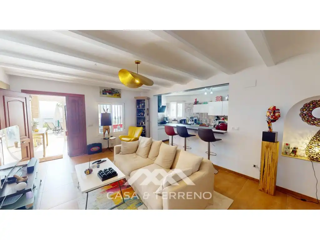 Sala d'estar de Casa o xalet en venda en Arenas amb Aire condicionat, Jardí privat i Terrassa