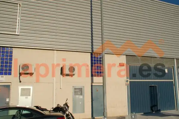 Nau industrial de lloguer a Alaquàs