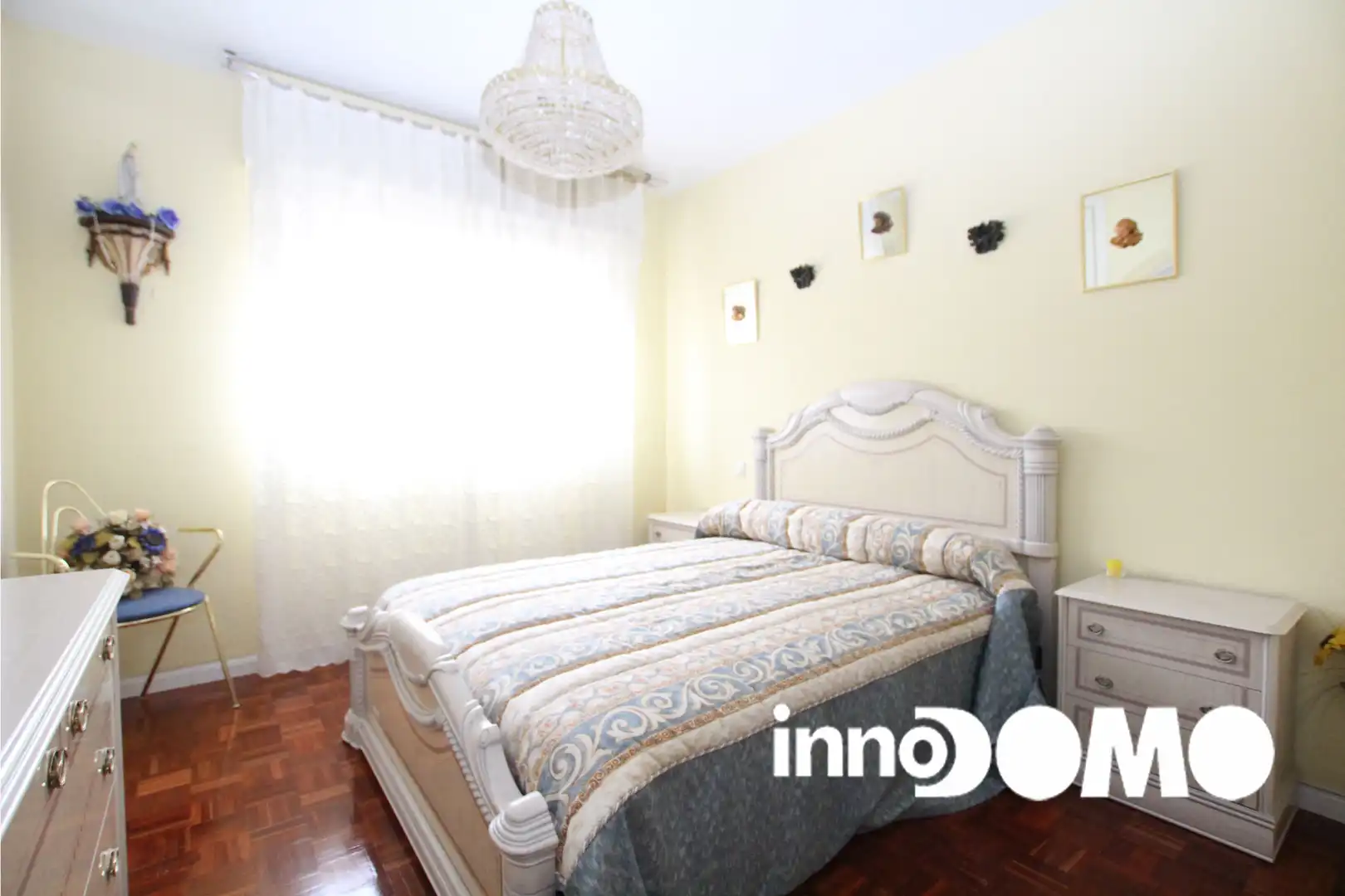 Dormitori de Casa adosada en venda en Moraleja de Enmedio amb Calefacció, Jardí privat i Parquet