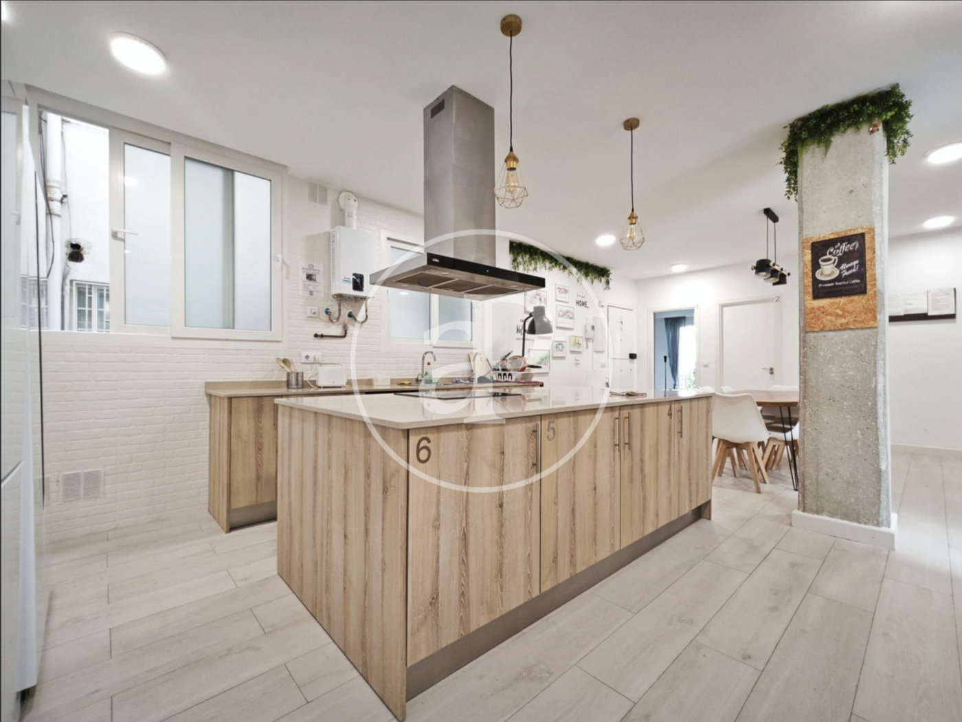 Cuina de Pis en venda en  Valencia Capital amb Aire condicionat, Calefacció i Moblat