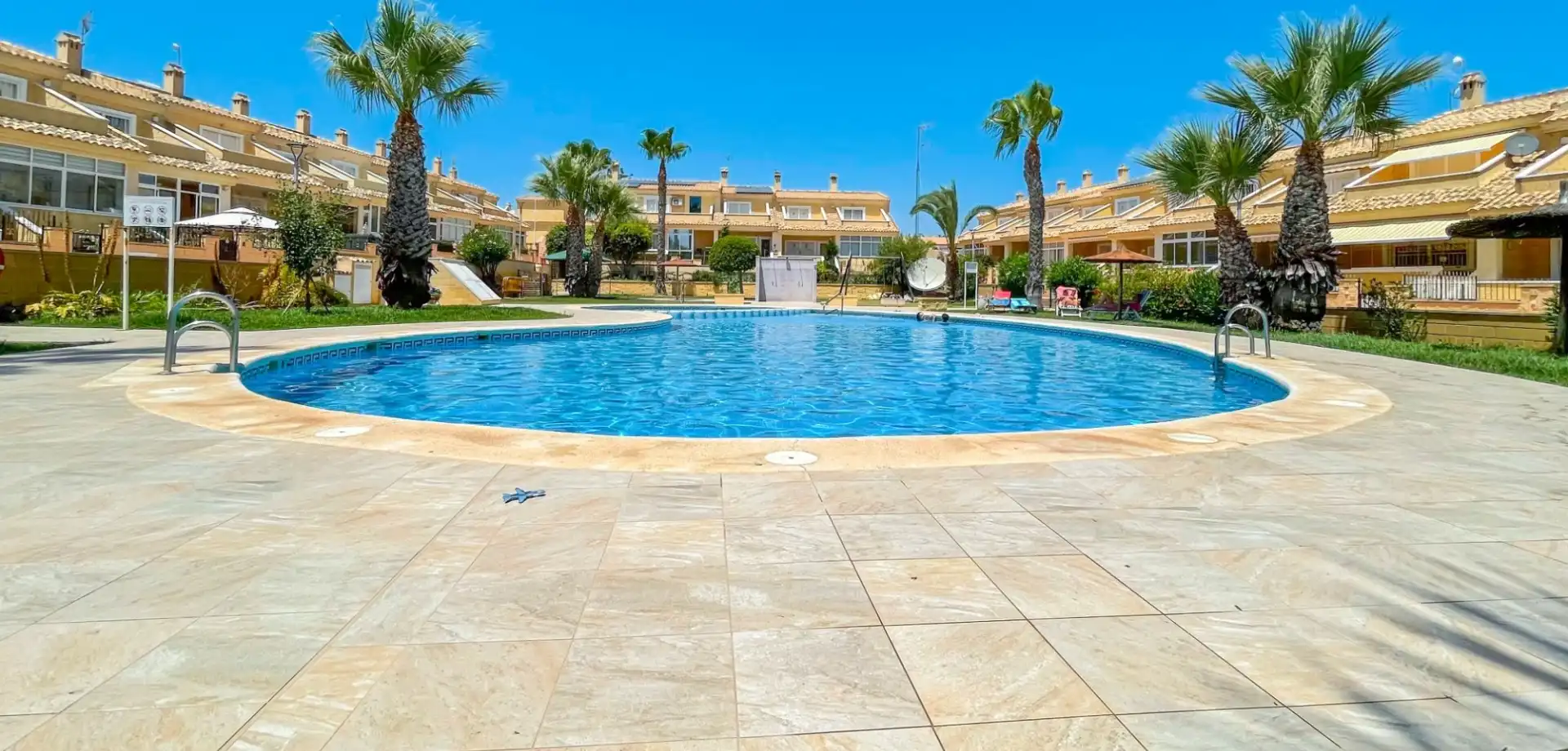 Reihenhaus mit Terrasse zum Verkauf in Orihuela Costa