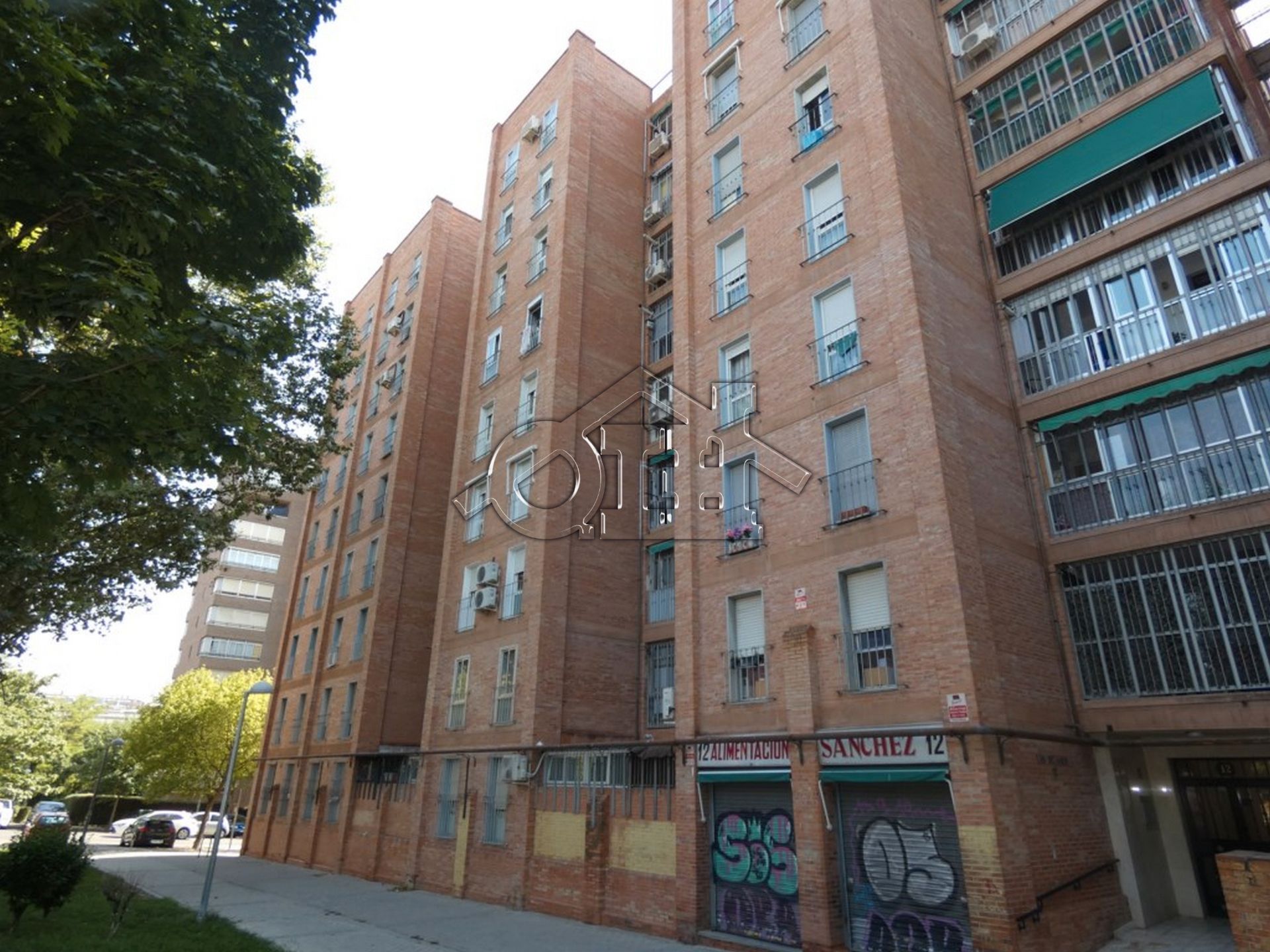 Vista exterior de Piso en venta en  Madrid Capital con Calefacción, Parquet y Terraza