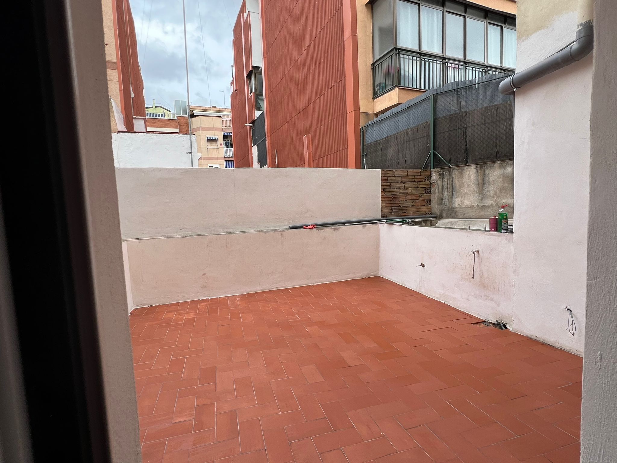 Terraza de Piso en venta en Cornellà de Llobregat con Terraza