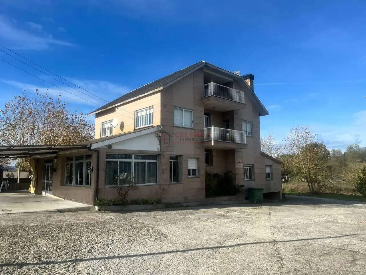 House with terrace for sale in O Pereiro de Aguiar