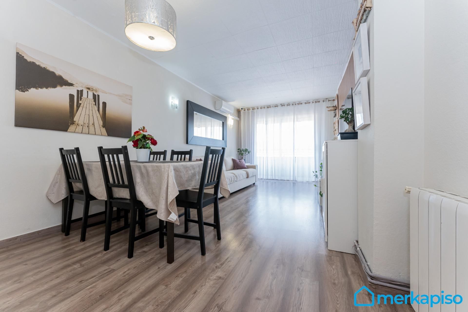 Dormitori de Pis en venda en Viladecans amb Terrassa i Balcó