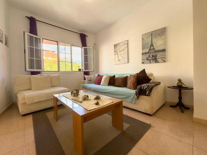 Living room of Single-family semi-detached for sale in  Santa Cruz de Tenerife Capital  with Air Conditioner, Terrace and Storage room