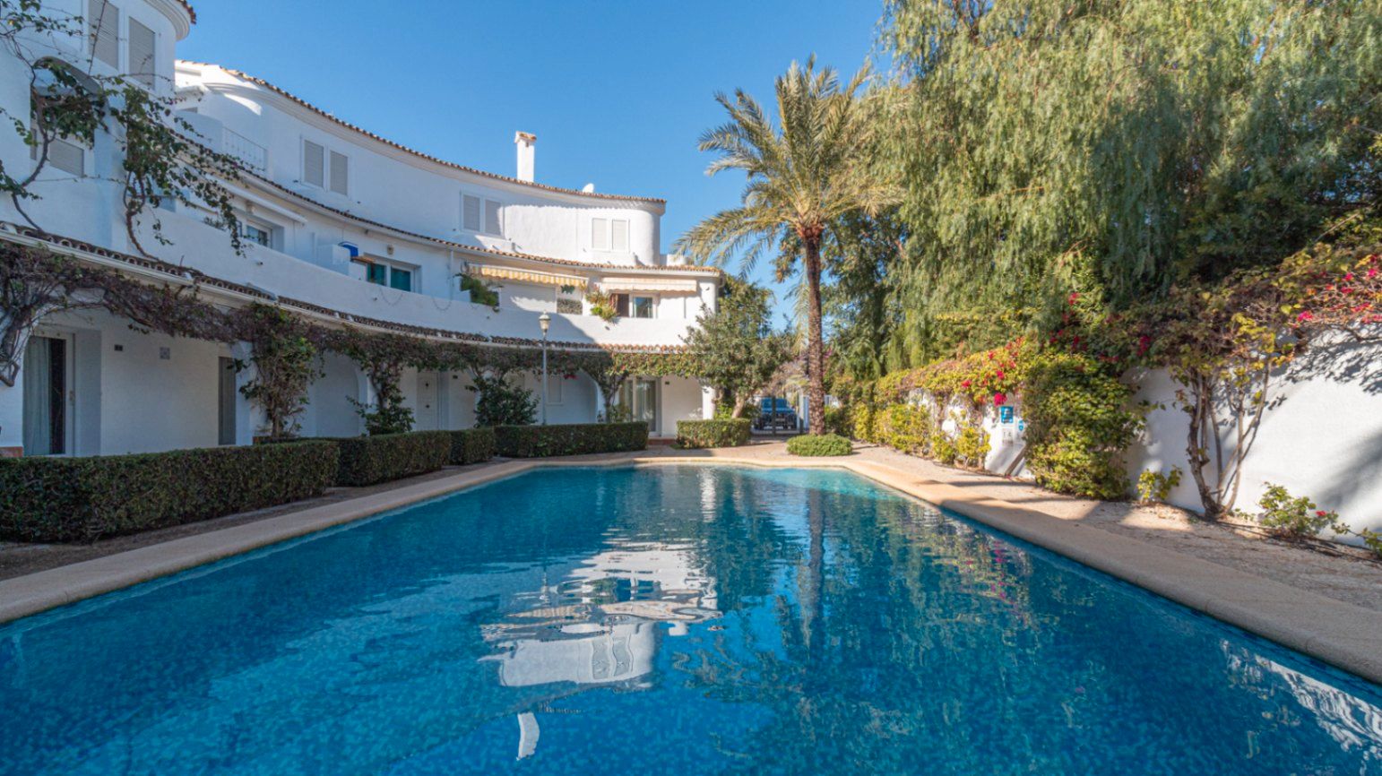 Swimming pool of Apartment for sale in Dénia  with Air Conditioner, Heating and Private garden