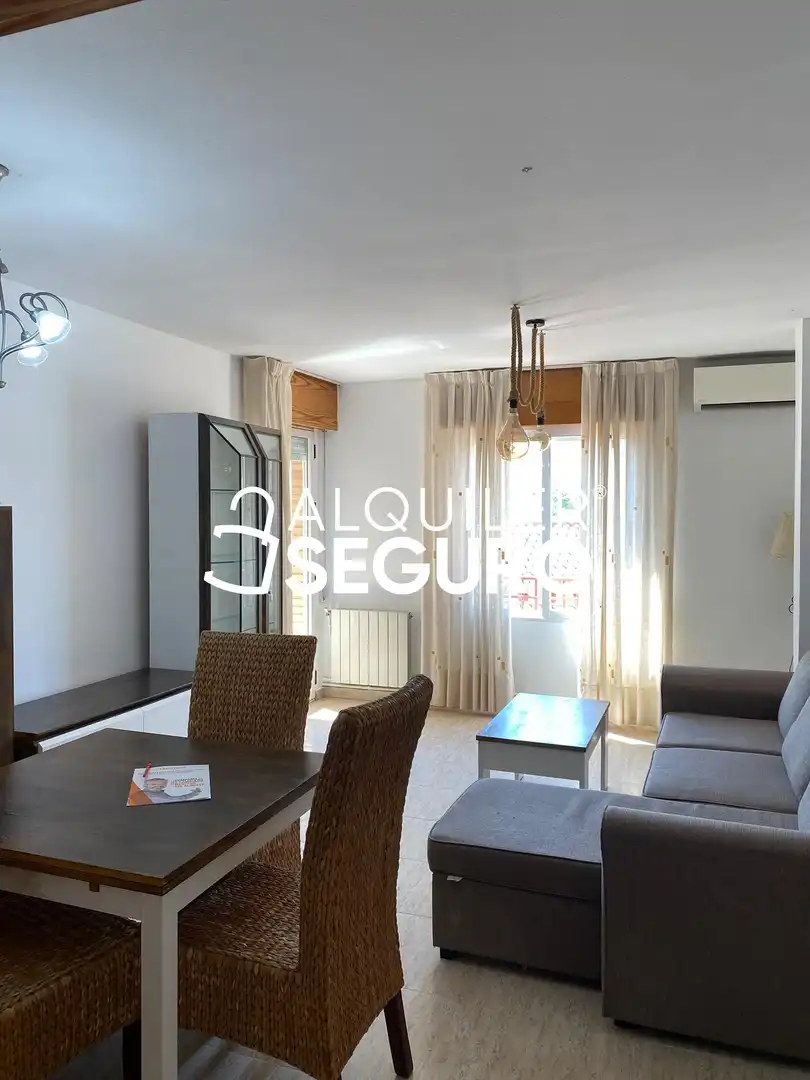 Sala de estar de Piso de alquiler en Murcia con Aire acondicionado, Calefacción y Amueblado