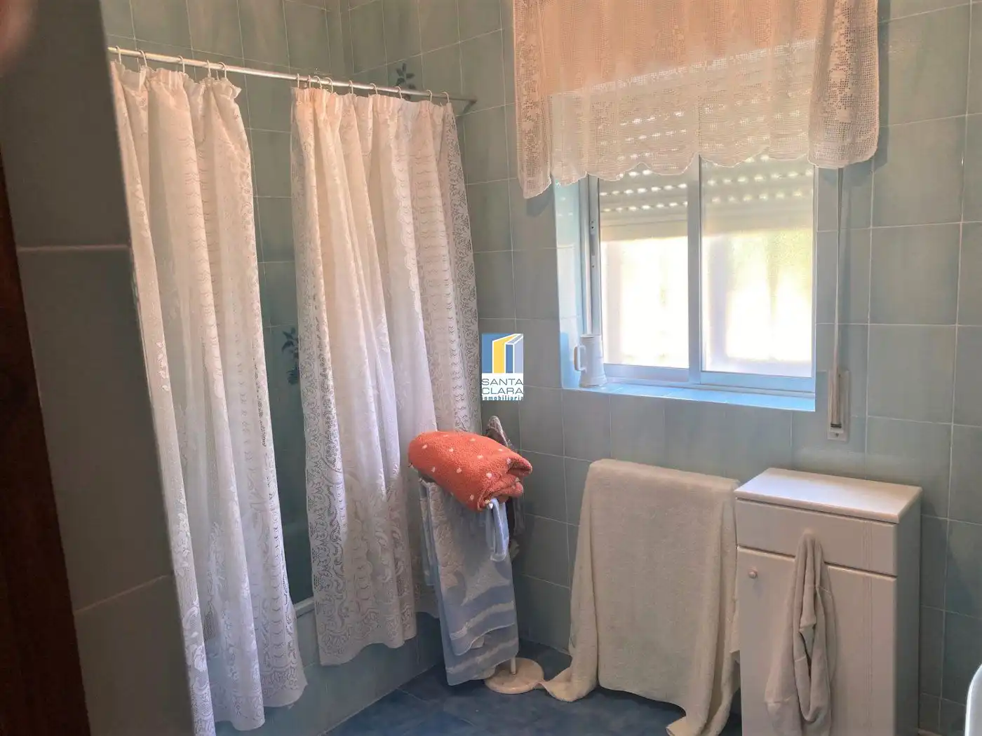 Badezimmer von Country house zum Verkauf in El Perdigón  mit Heizung und Möbliert