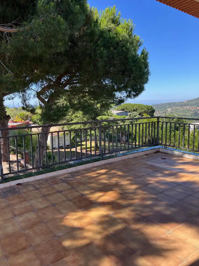 Terrassa de Casa o xalet en venda en Mataró amb Aire condicionat, Jardí privat i Terrassa