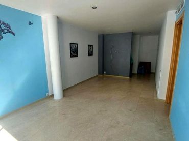 Piso con balcón en venta en BALDOMERO LOSTAU 8