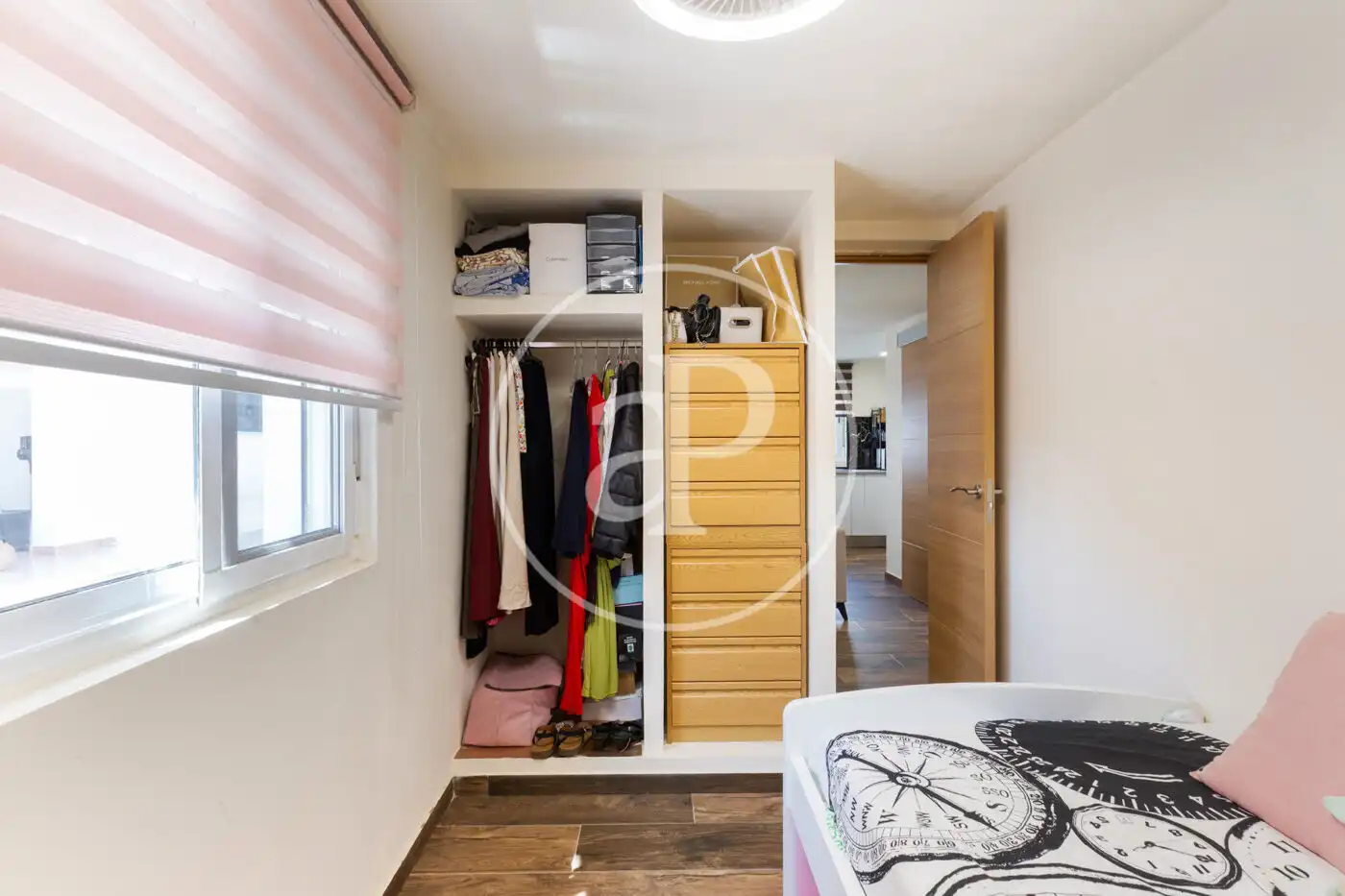 Habitación de Casa o chalet en venta en La Pobla de Vallbona con Aire acondicionado, Jardín privado y Terraza