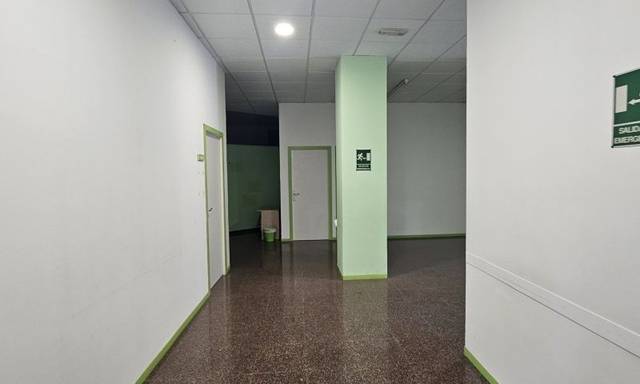 Local comercial en Alquiler en Numancia en Cieza