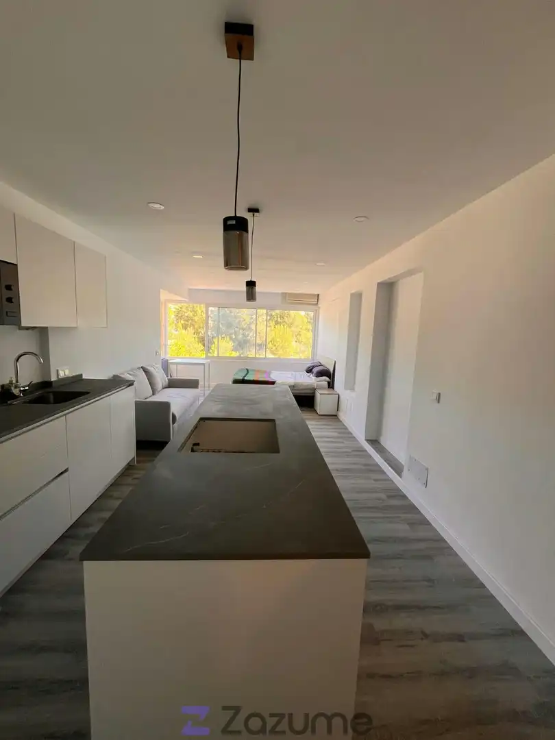 Sala de estar de Estudio de alquiler en Calvià con Aire acondicionado, Parquet y Piscina