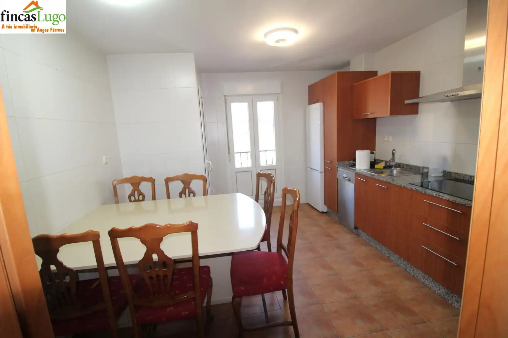 Cuina de Casa o xalet en venda en Lugo amb Calefacció
