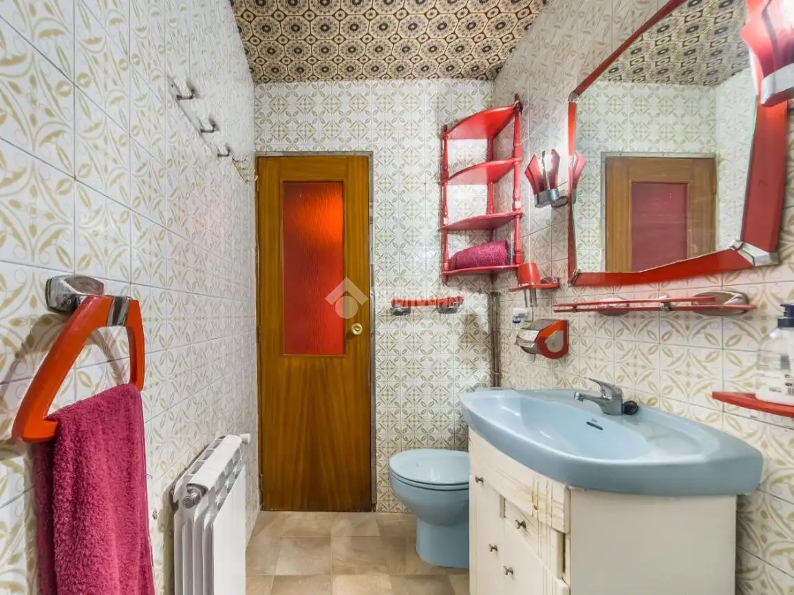 Baño de Piso en venta en Leganés con Aire acondicionado y Calefacción