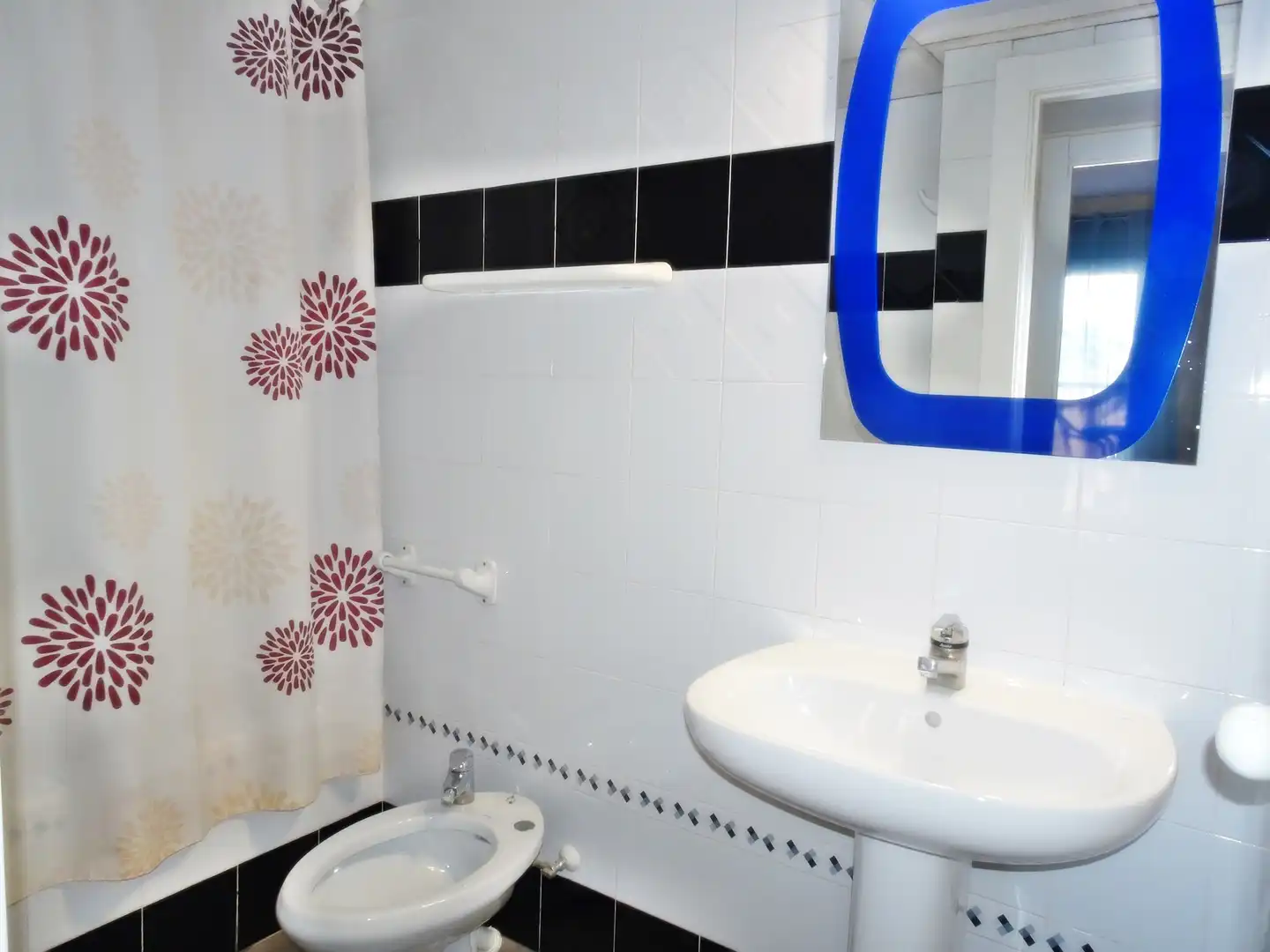 Baño de Apartamento de alquiler en Gandia con Terraza, Amueblado y Horno