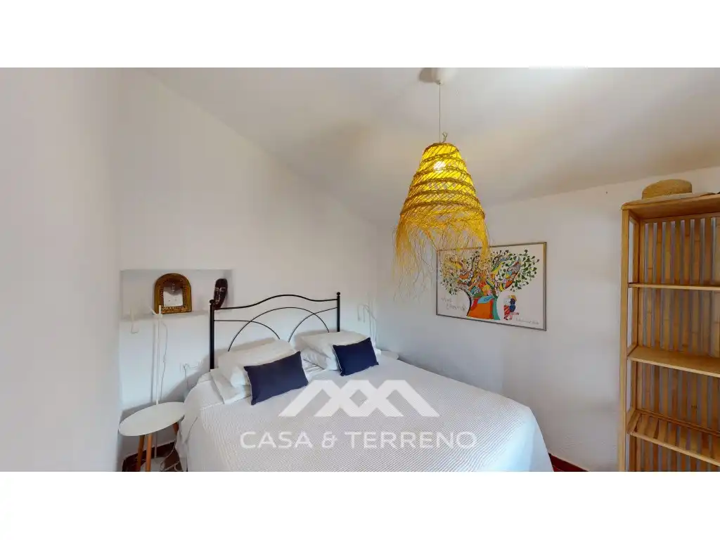 Bedroom of Commercial properties for sale in Arenas  with Air Conditioner