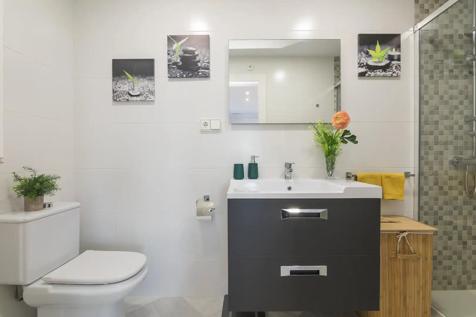 Baño de Casa o chalet en venta en Santa Pola con Aire acondicionado, Calefacción y Jardín privado