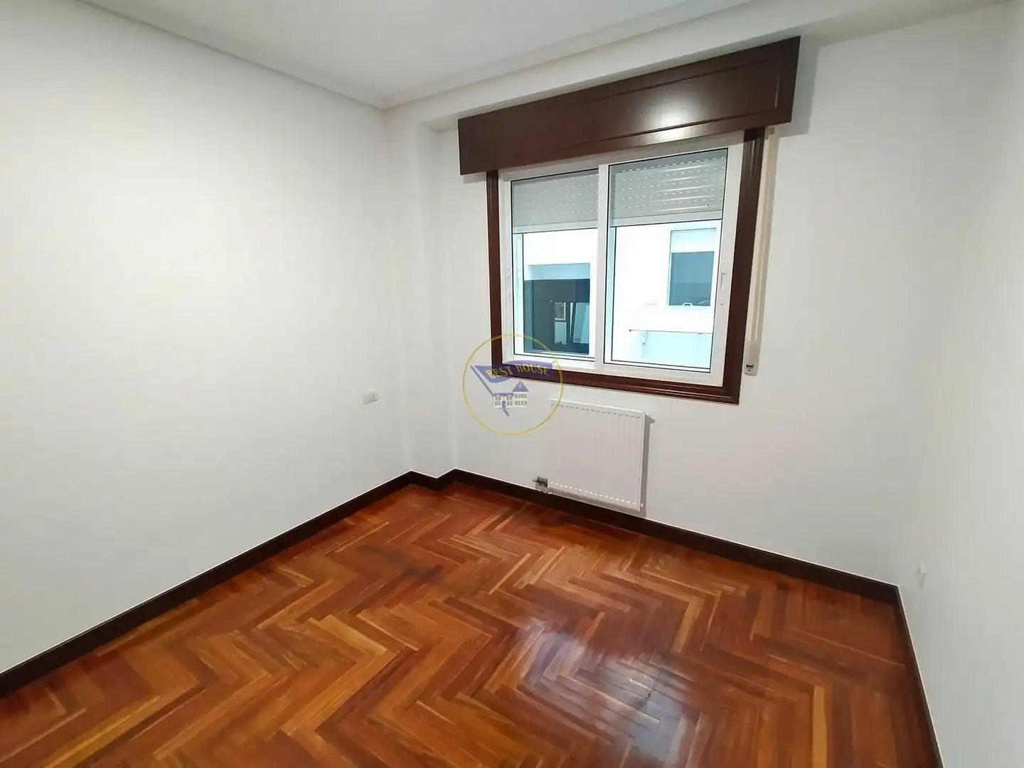 Bedroom of Flat for rent in Vigo   with Heating, Parquet flooring and Furnished