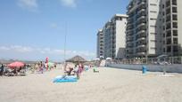 Vista exterior de Apartament en venda en La Manga del Mar Menor amb Aire condicionat, Calefacció i Terrassa