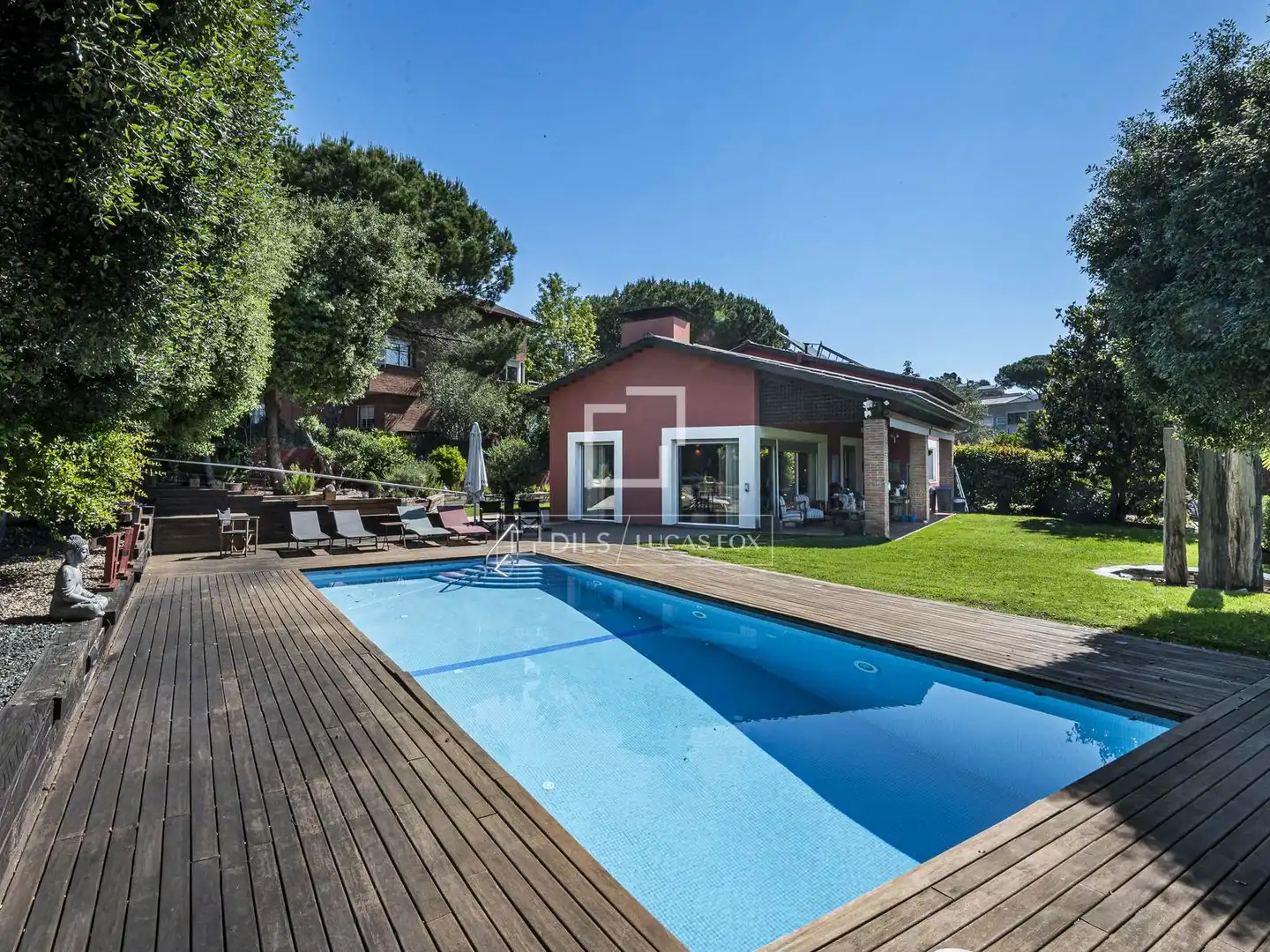 Jardí de Casa o xalet en venda en Sant Cugat del Vallès amb Aire condicionat, Calefacció i Jardí privat
