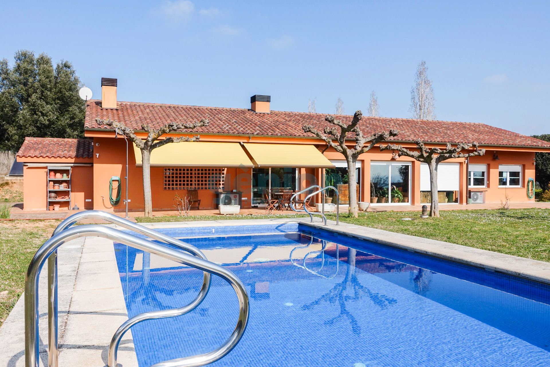 Piscina de Casa o chalet en venta en Bescanó con Aire acondicionado, Calefacción y Jardín privado