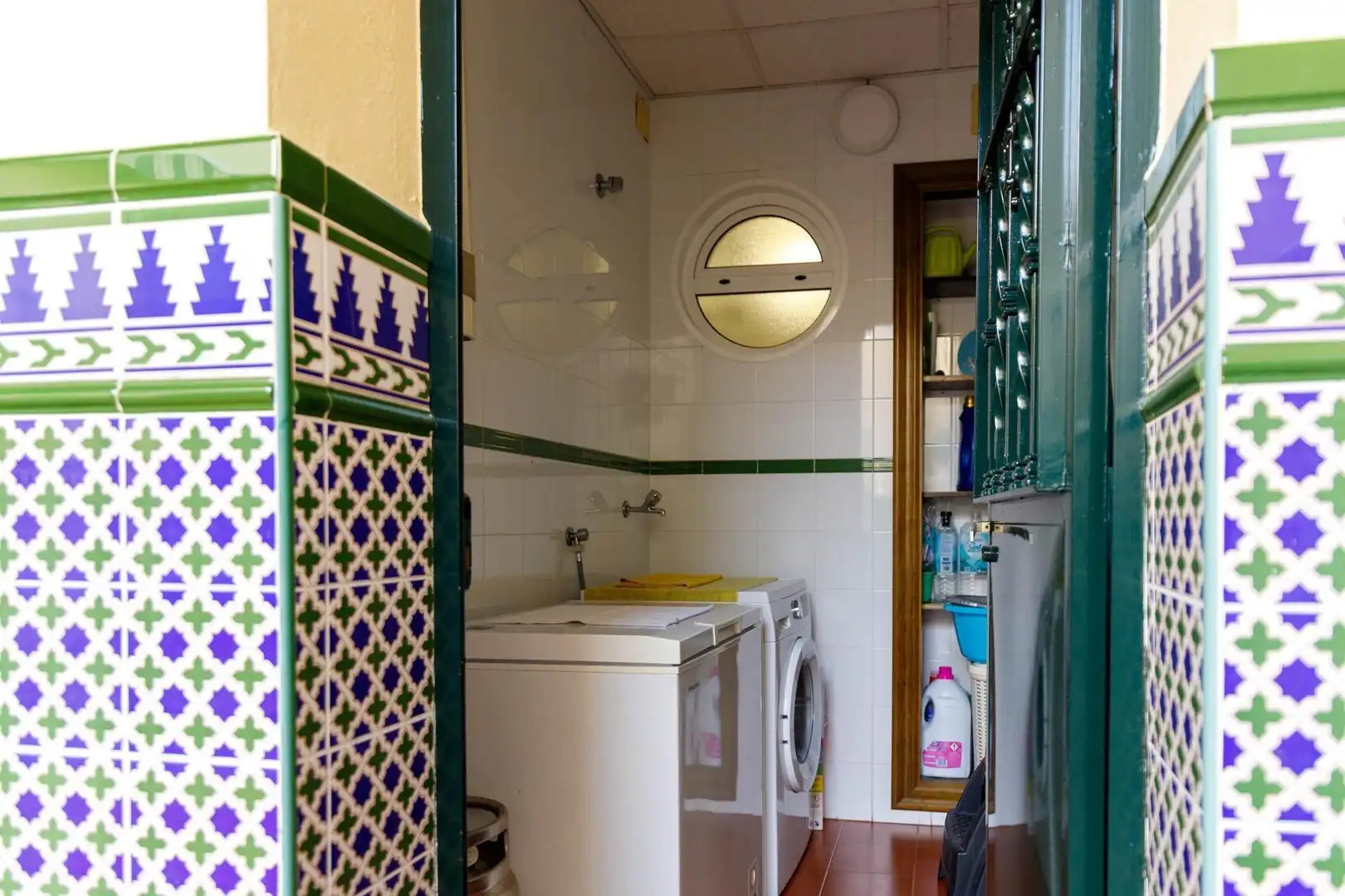 Baño de Casa o chalet de alquiler en Alcalá de Guadaira con Aire acondicionado, Calefacción y Terraza