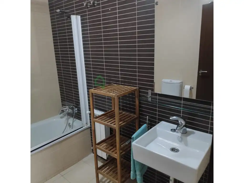 Bany de Apartament en venda en Badajoz amb Aire condicionat