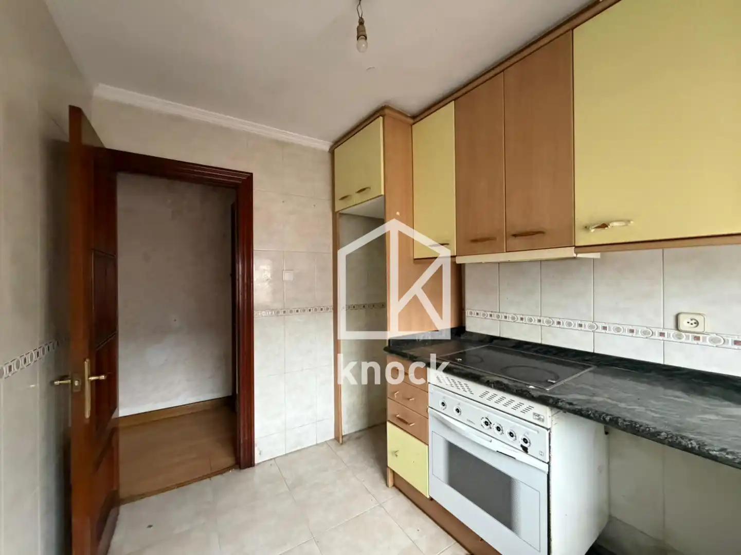 Cocina de Piso en venta en Gijón  con Calefacción