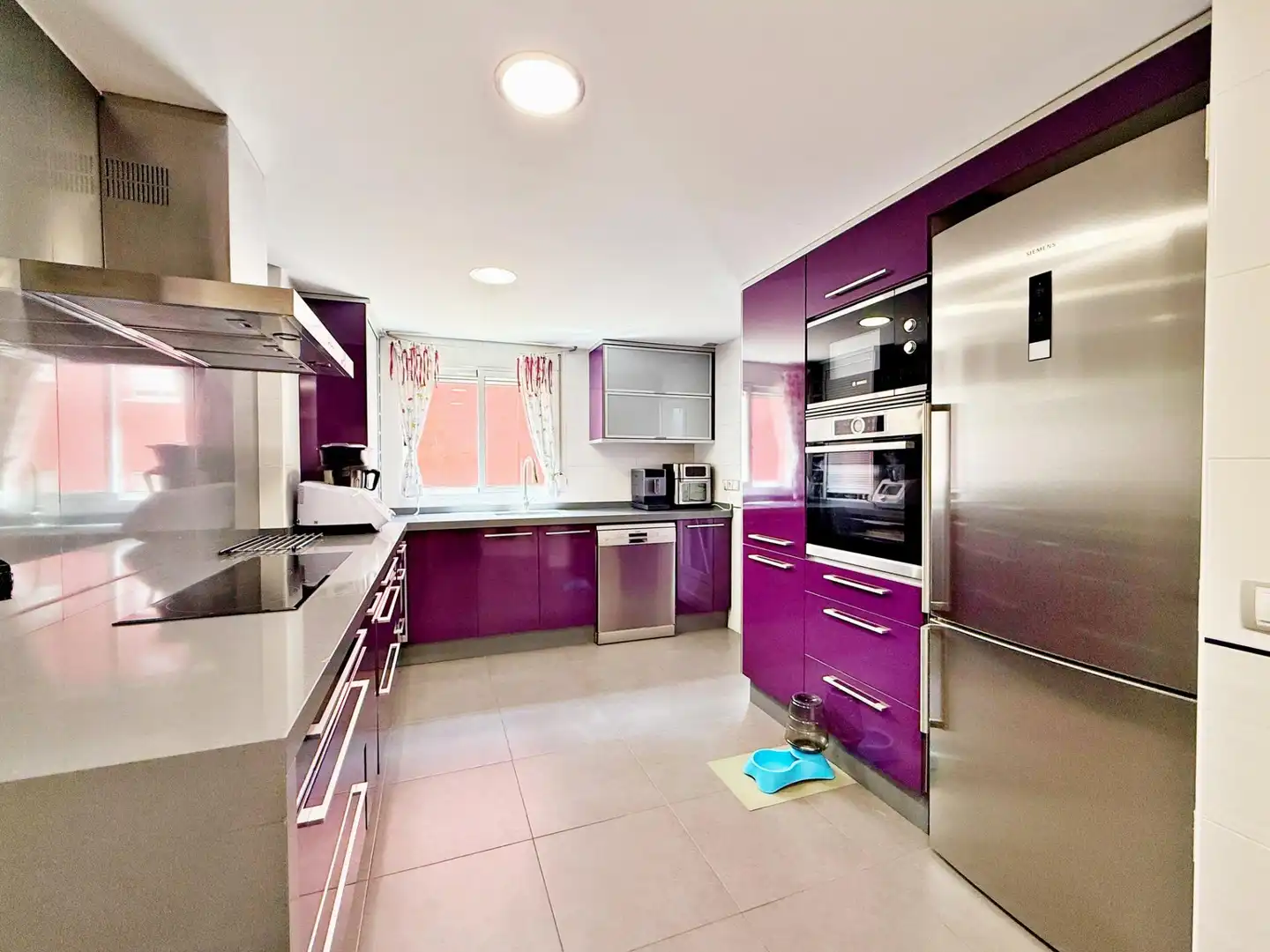 Cocina de Casa adosada en venta en Paterna con Aire acondicionado, Jardín privado y Trastero