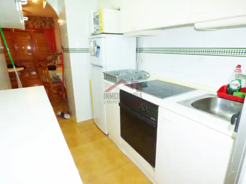 Apartments for rent in Calle Málaga, Los Arenales del Sol