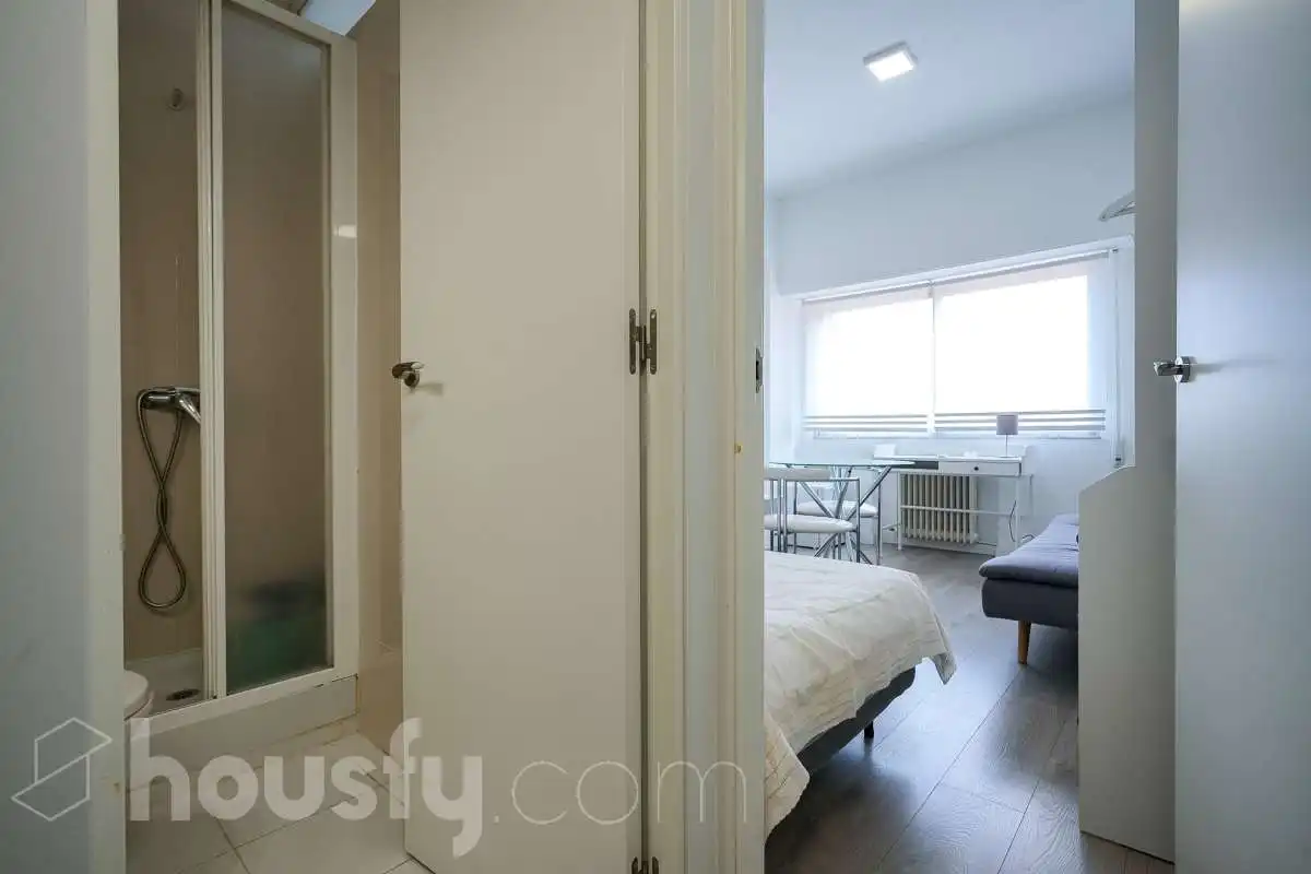 Bedroom of Study for sale in Madrid  with Air Conditioner and Heating
