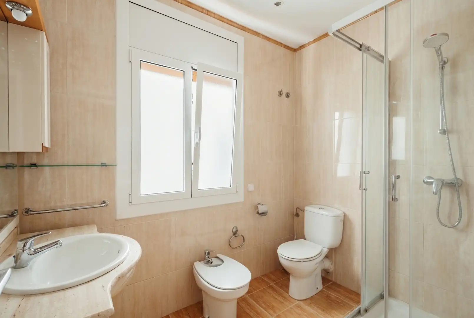 Baño de Piso en venta en Sitges con Aire acondicionado, Calefacción y Parquet