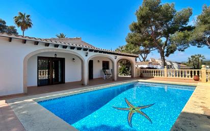 Piscina de Casa o xalet en venda en Moraira amb Aire condicionat, Calefacció i Terrassa