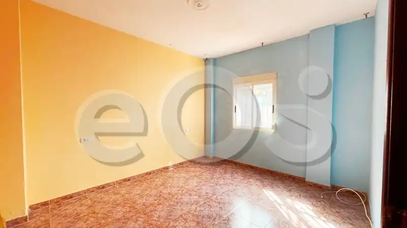 Schlafzimmer von Einfamilien-Reihenhaus zum Verkauf in Cortes de la Frontera