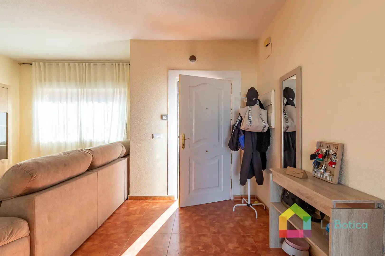 Casa adosada en venta en Carmena con Calefacción